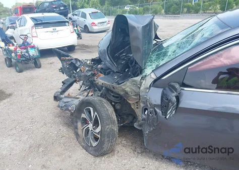 2017 Honda Accord Lx z USA, uszkodzony, nr VIN 1HGCR2F36HA102670